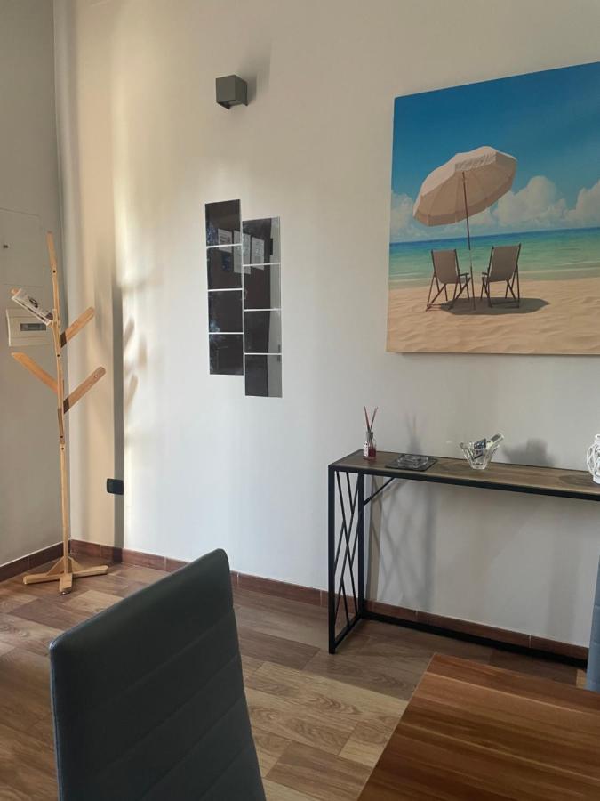 Casa Vacanza Damas Barletta Exterior foto